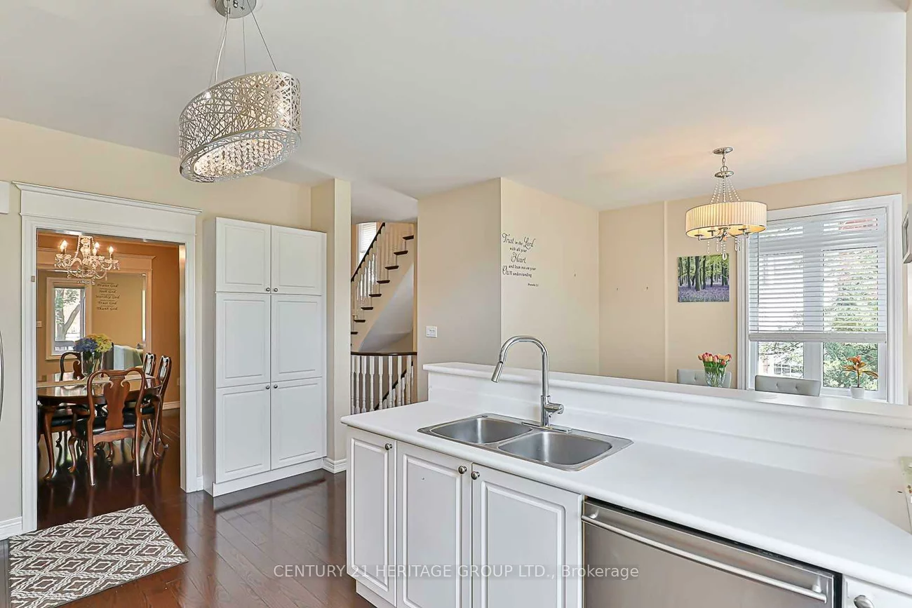 255, Shaftsbury, Westbrook, Richmond Hill