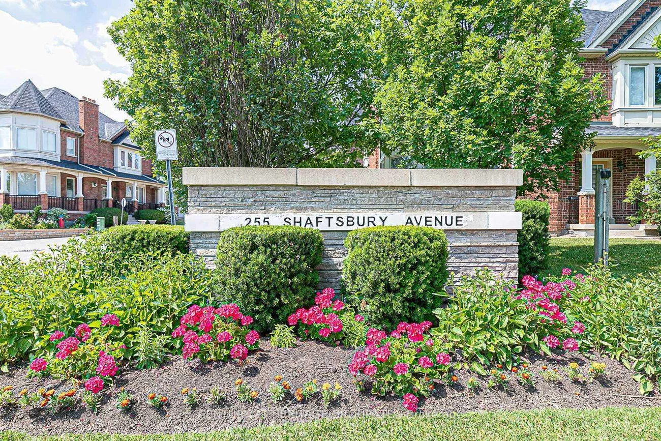 255, Shaftsbury, Westbrook, Richmond Hill
