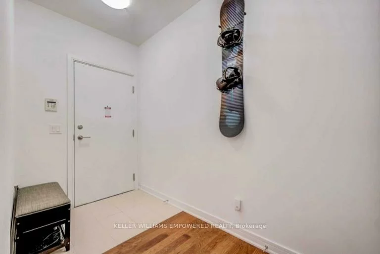 9199, Yonge, Langstaff, Richmond Hill
