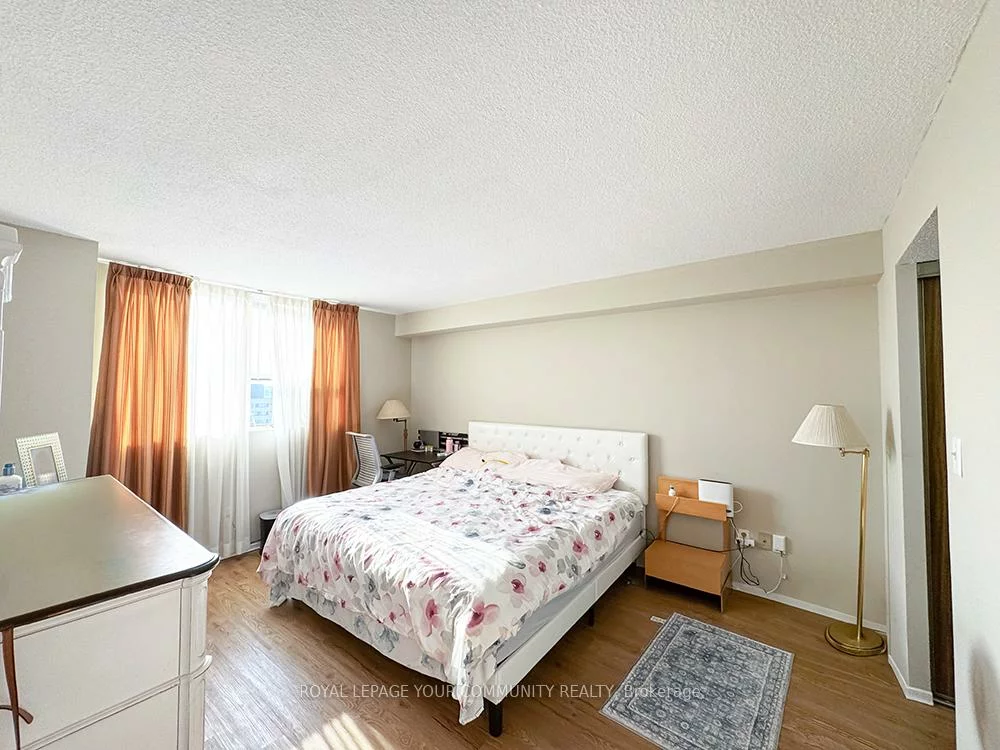 20, Baif, North Richvale, Richmond Hill