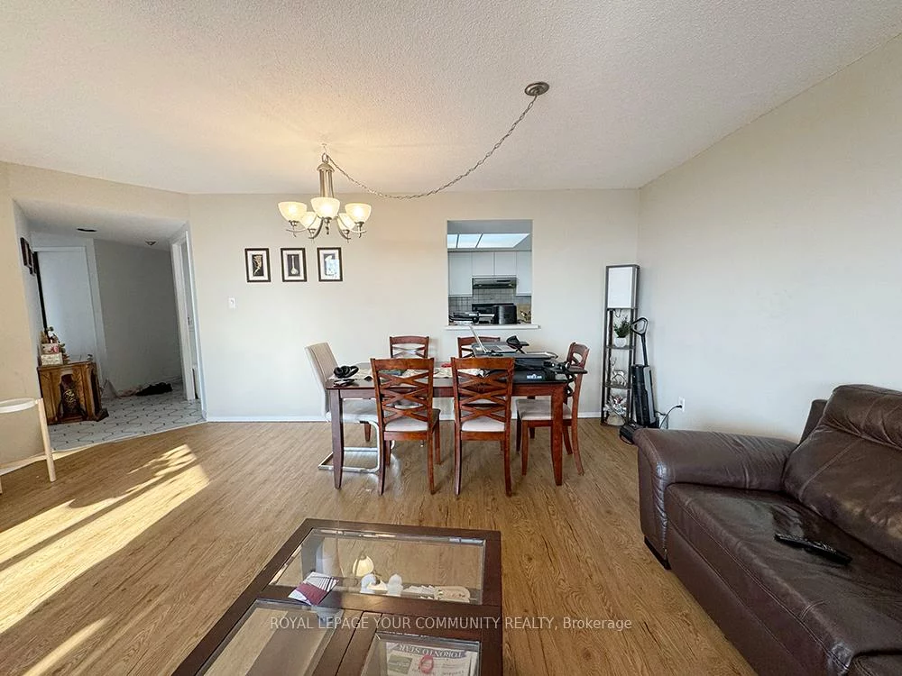 20, Baif, North Richvale, Richmond Hill