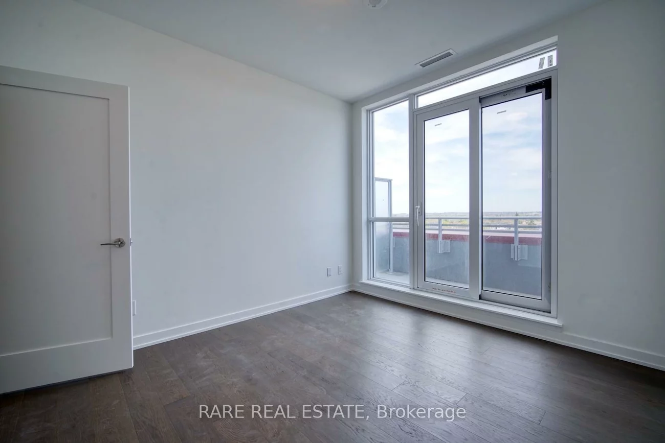 8888, Yonge, South Richvale, Richmond Hill