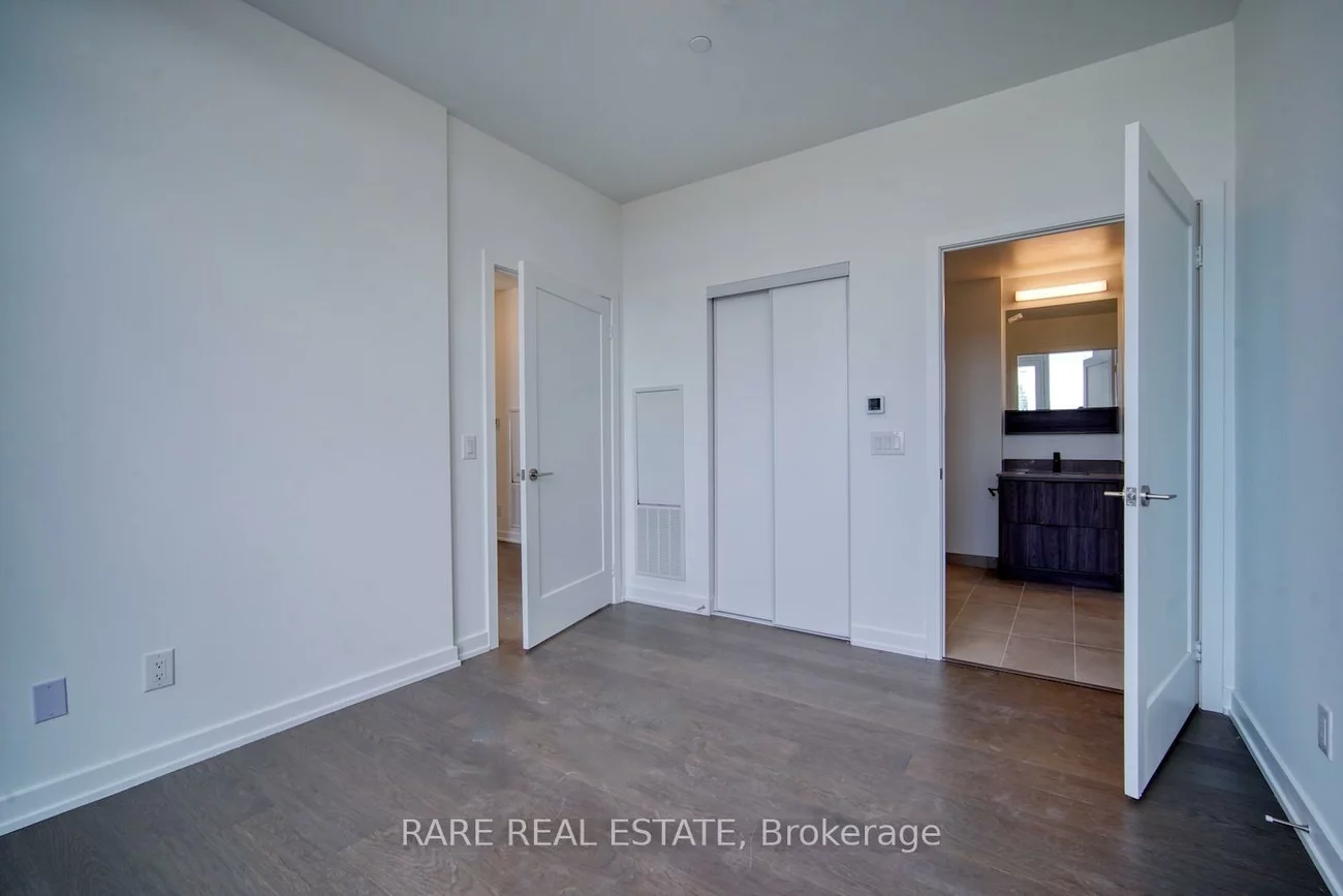 8888, Yonge, South Richvale, Richmond Hill