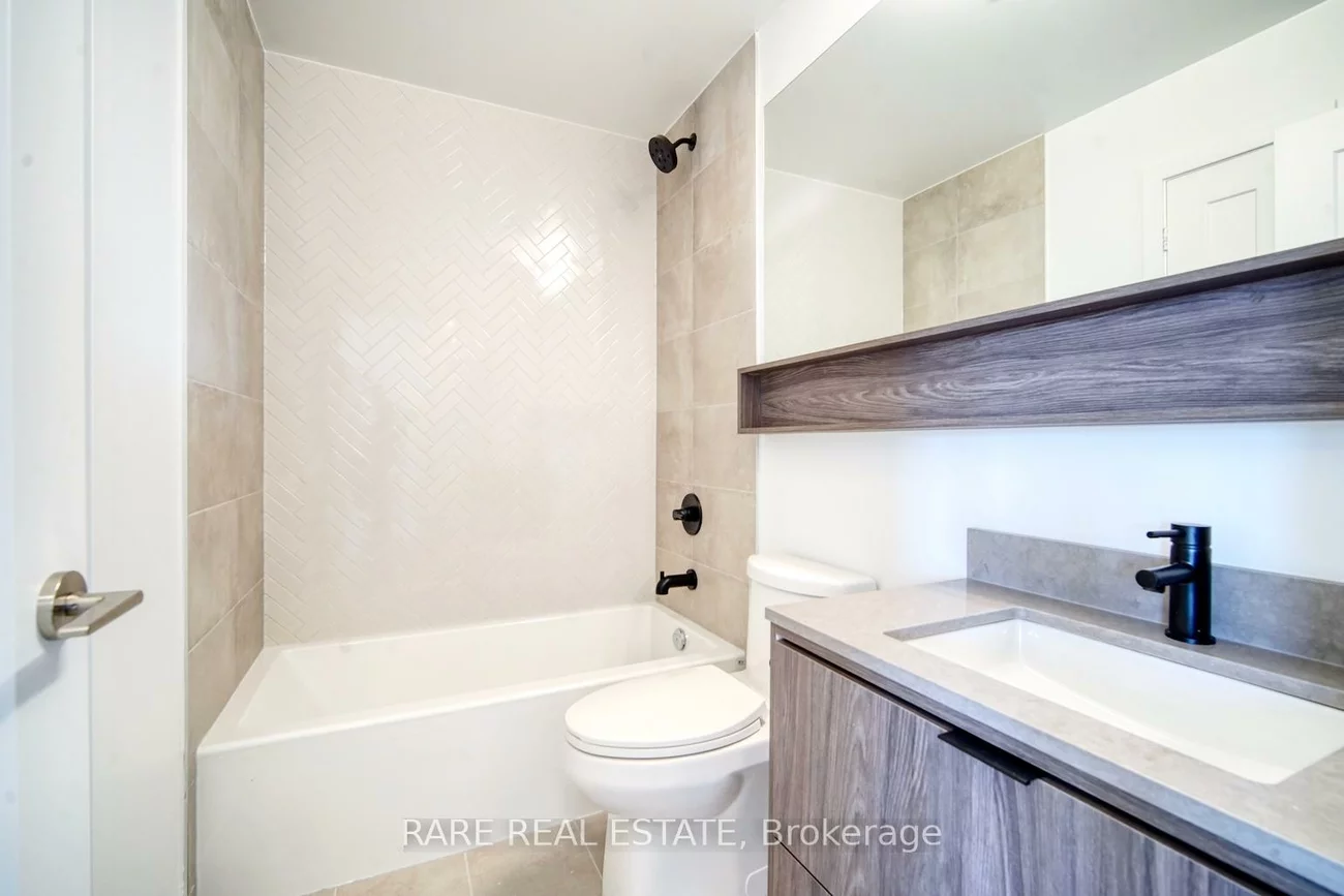 8888, Yonge, South Richvale, Richmond Hill