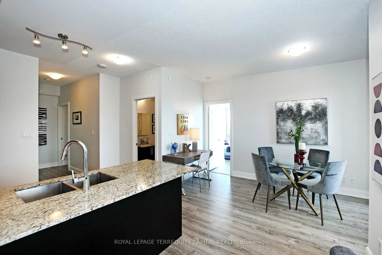 9608, Yonge, North Richvale, Richmond Hill