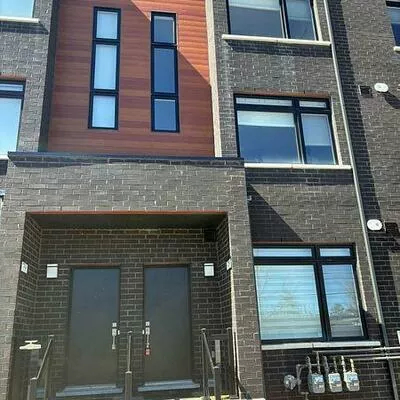 370, Red Maple, Langstaff, Richmond Hill
