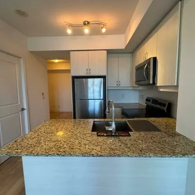 9205, Yonge, Langstaff, Richmond Hill