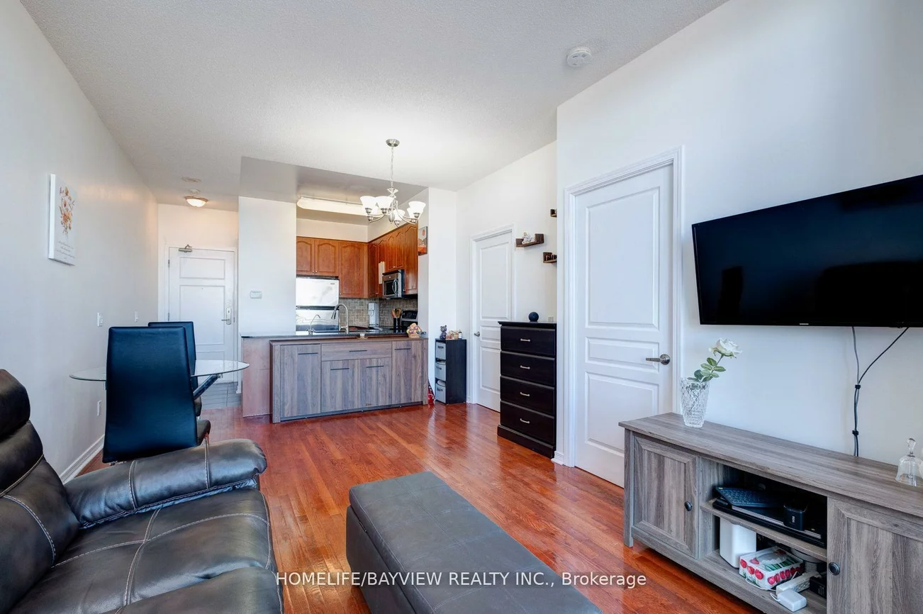 350, Red Maple, Langstaff, Richmond Hill