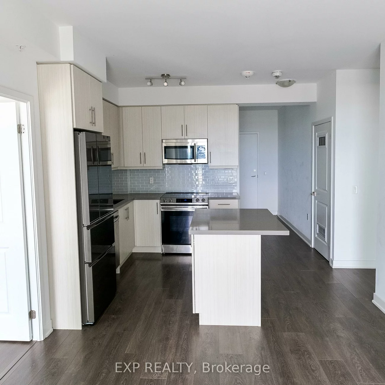 75, Oneida, Langstaff, Richmond Hill