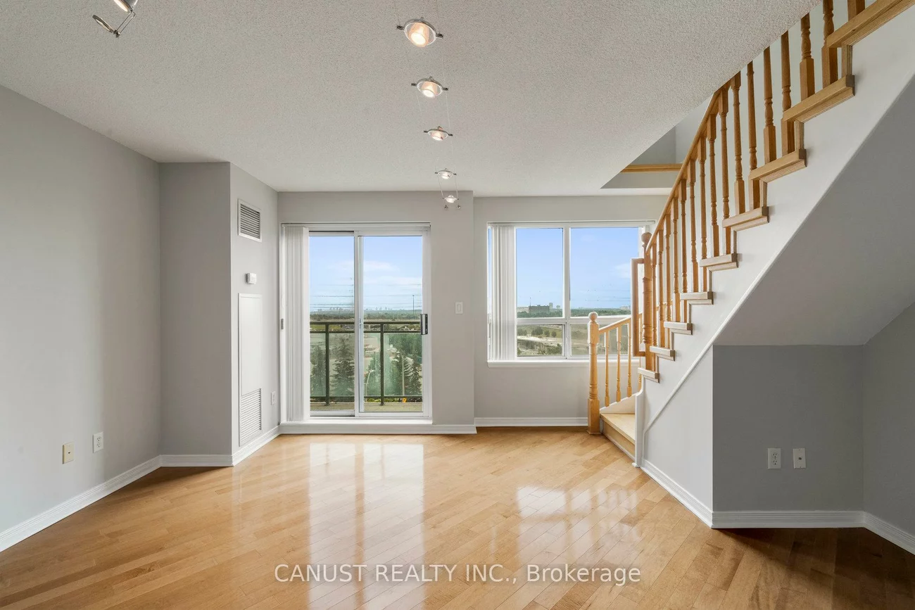 39, Oneida, Langstaff, Richmond Hill
