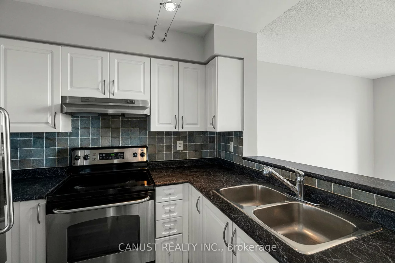 39, Oneida, Langstaff, Richmond Hill