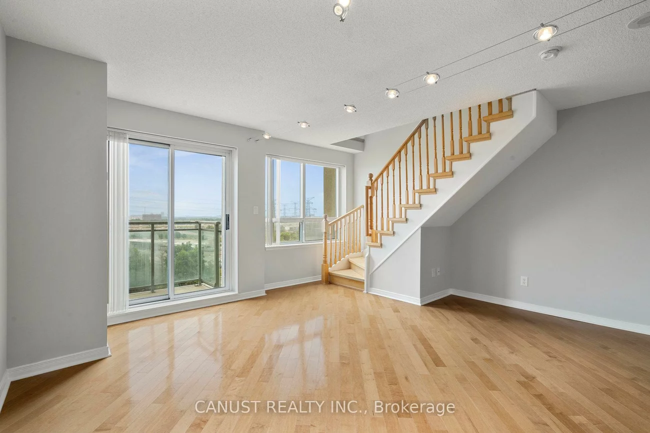 39, Oneida, Langstaff, Richmond Hill