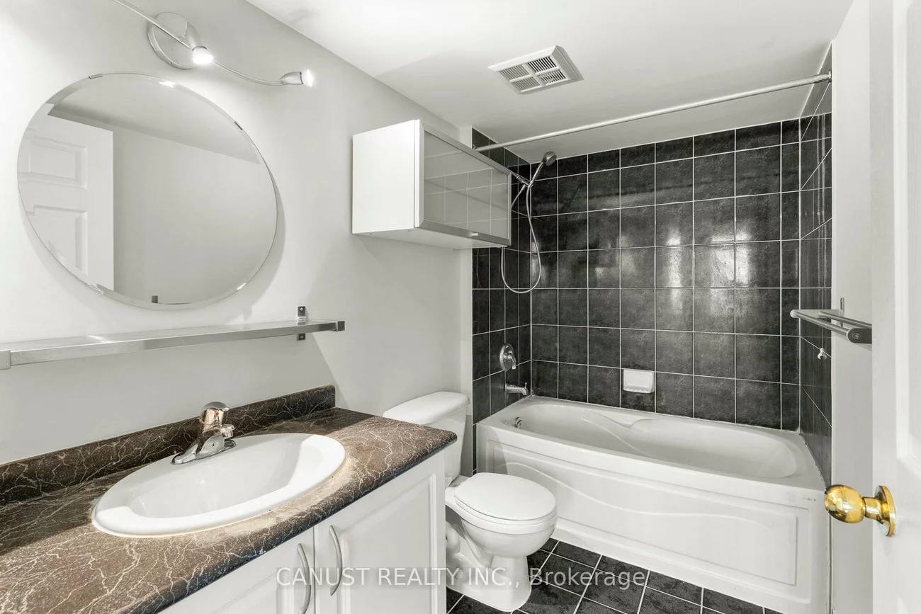 39, Oneida, Langstaff, Richmond Hill
