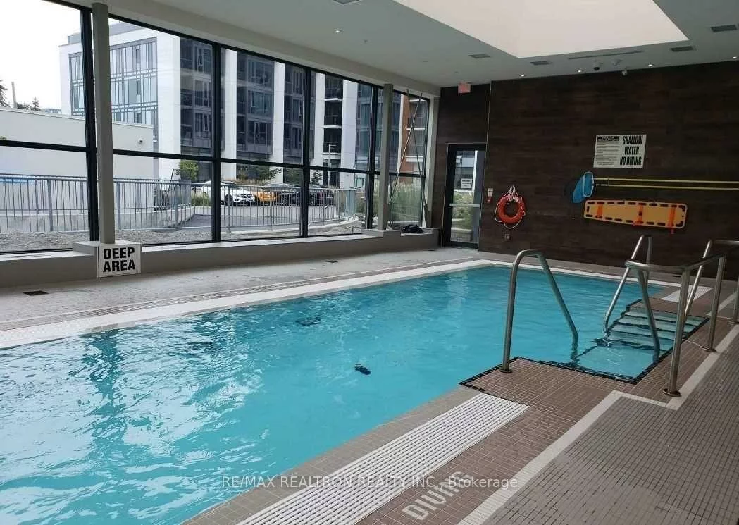 9600, Yonge, North Richvale, Richmond Hill