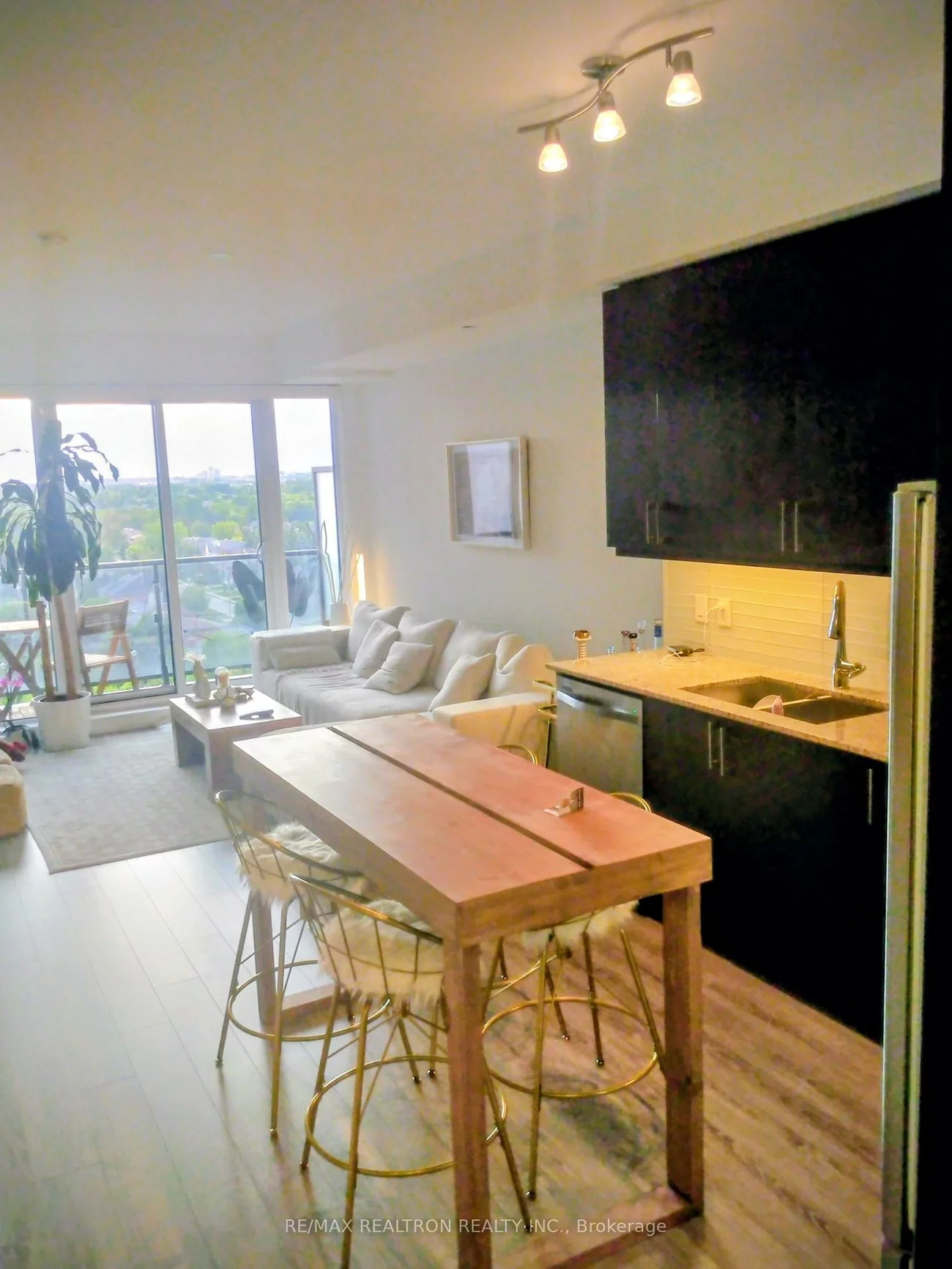 9600, Yonge, North Richvale, Richmond Hill