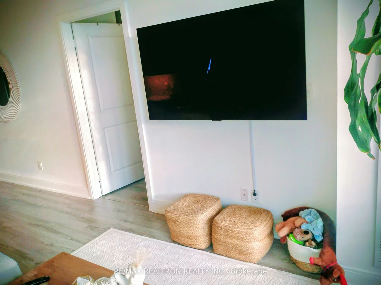 9600, Yonge, North Richvale, Richmond Hill