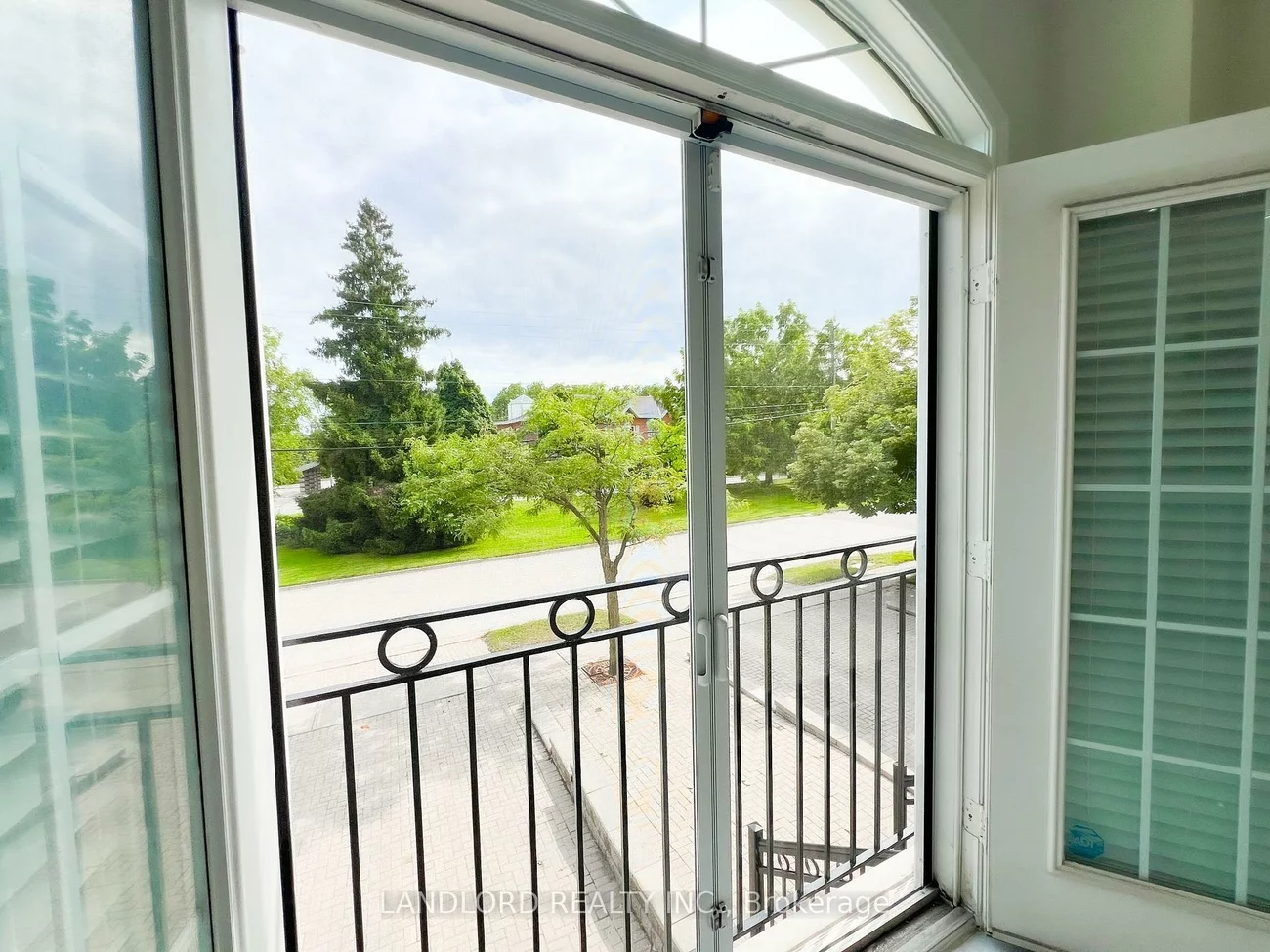 33, Benson, Mill Pond, Richmond Hill