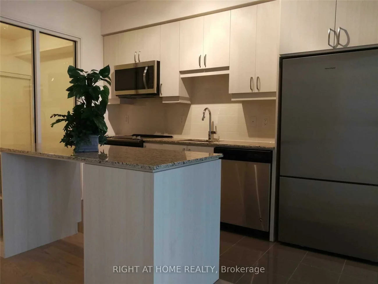 9191, Yonge, Langstaff, Richmond Hill