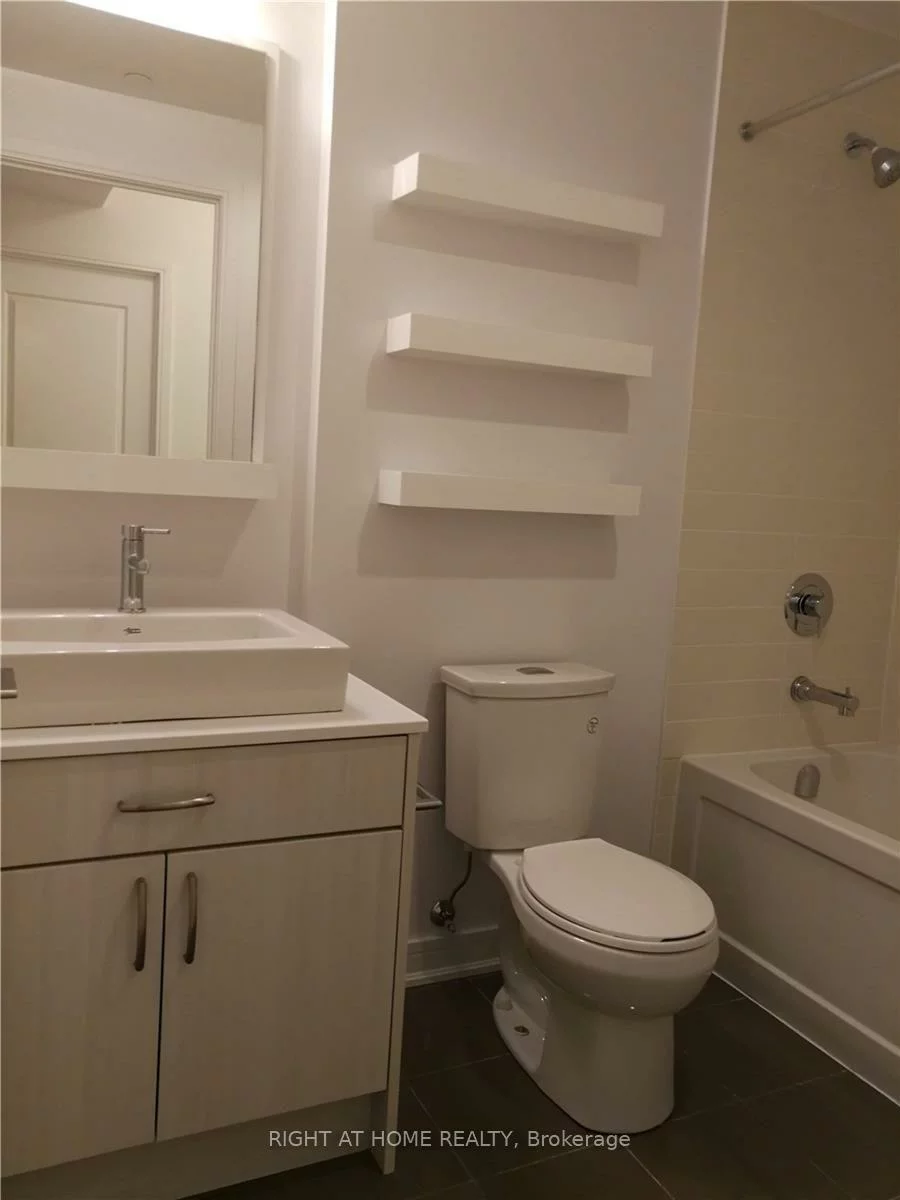 9191, Yonge, Langstaff, Richmond Hill