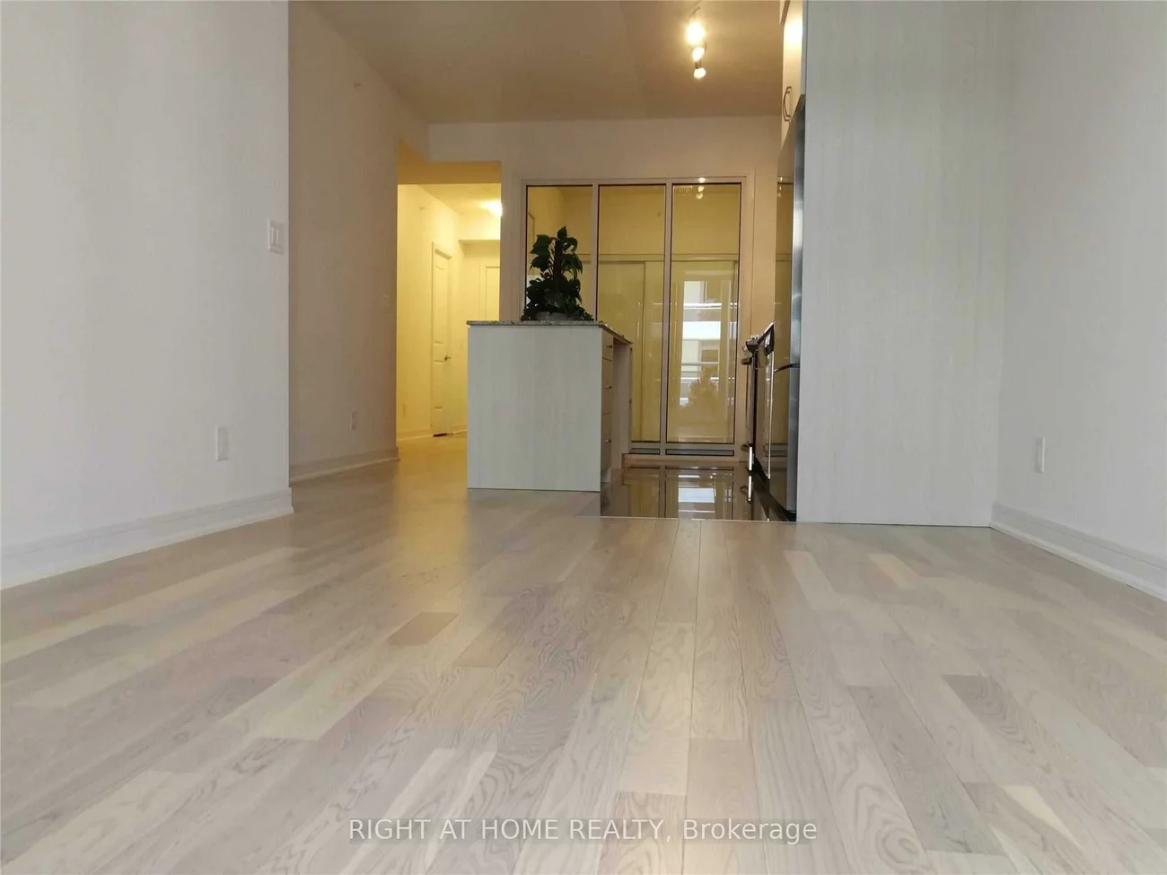 9191, Yonge, Langstaff, Richmond Hill