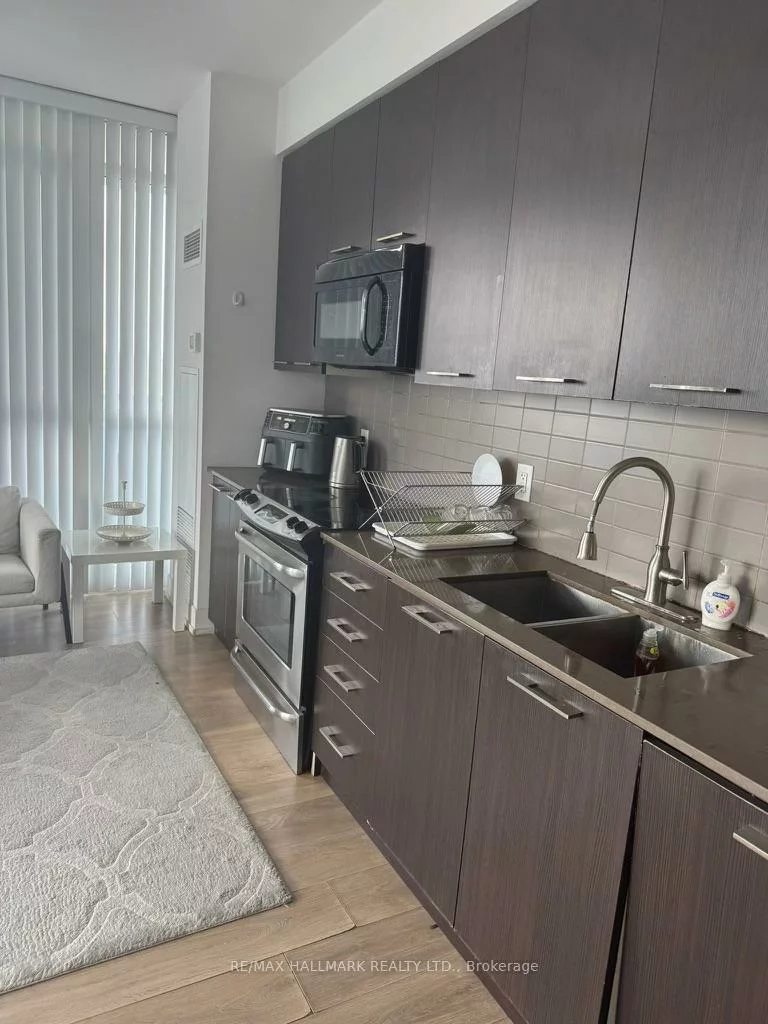 9471, Yonge, Observatory, Richmond Hill