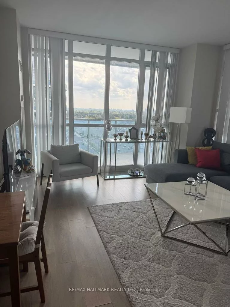 9471, Yonge, Observatory, Richmond Hill