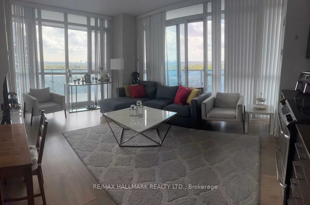 9471, Yonge, Observatory, Richmond Hill