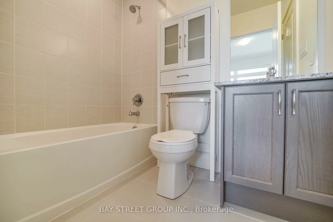 370, Red Maple, Langstaff, Richmond Hill