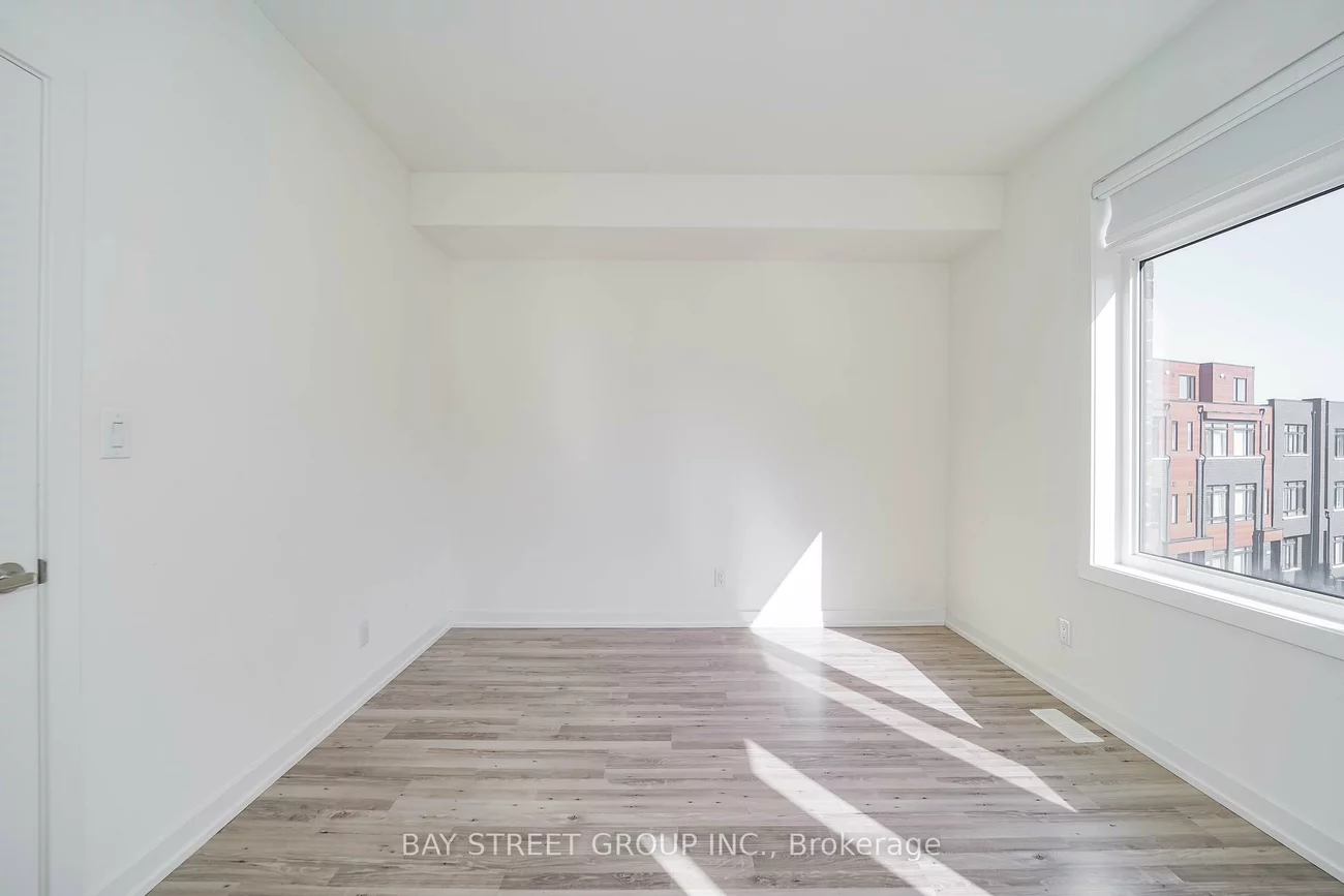 370, Red Maple, Langstaff, Richmond Hill