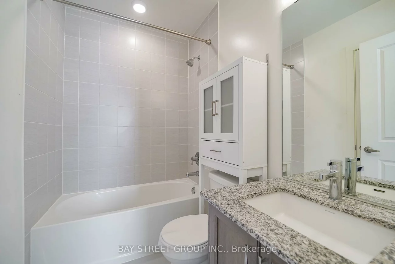 370, Red Maple, Langstaff, Richmond Hill