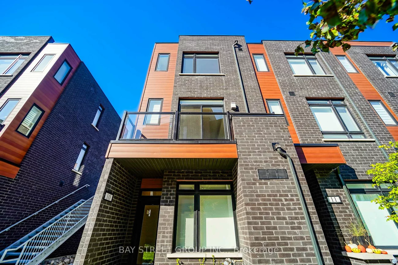 370, Red Maple, Langstaff, Richmond Hill