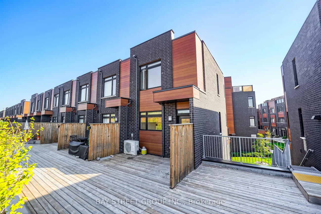 370, Red Maple, Langstaff, Richmond Hill