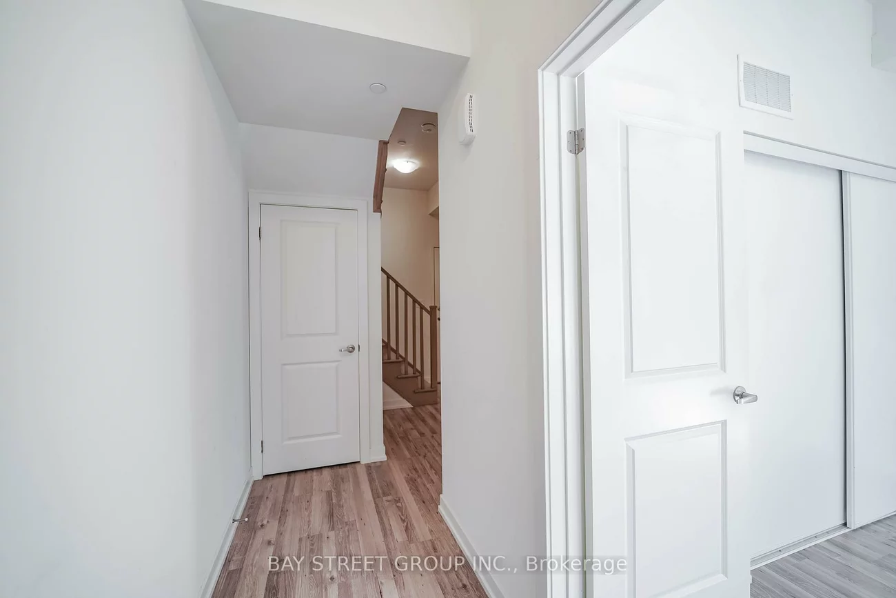 370, Red Maple, Langstaff, Richmond Hill