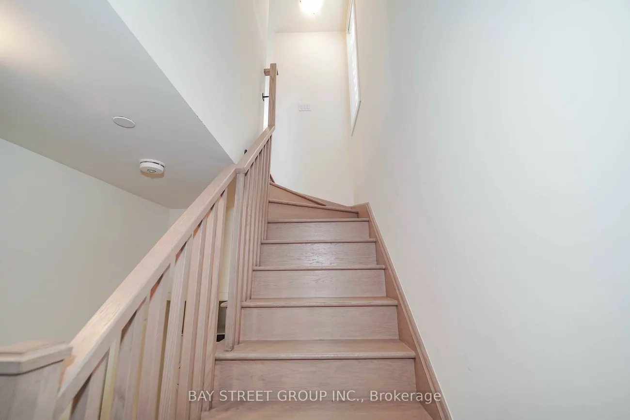 370, Red Maple, Langstaff, Richmond Hill