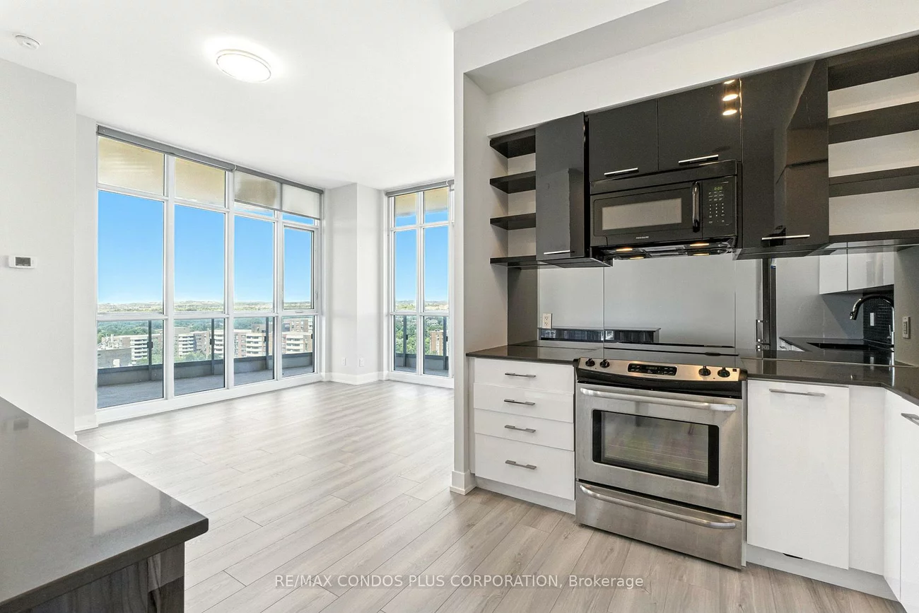 9471, Yonge, Observatory, Richmond Hill
