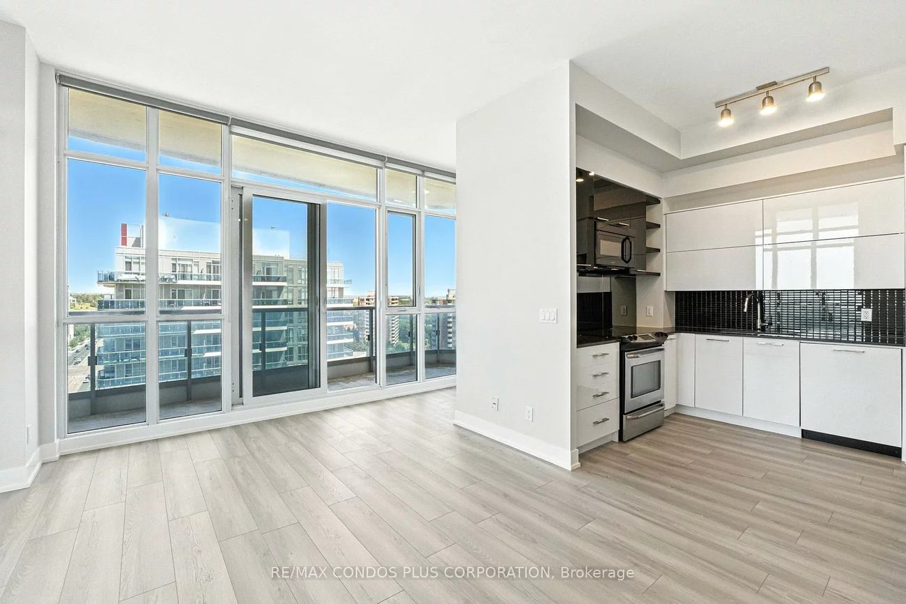 9471, Yonge, Observatory, Richmond Hill