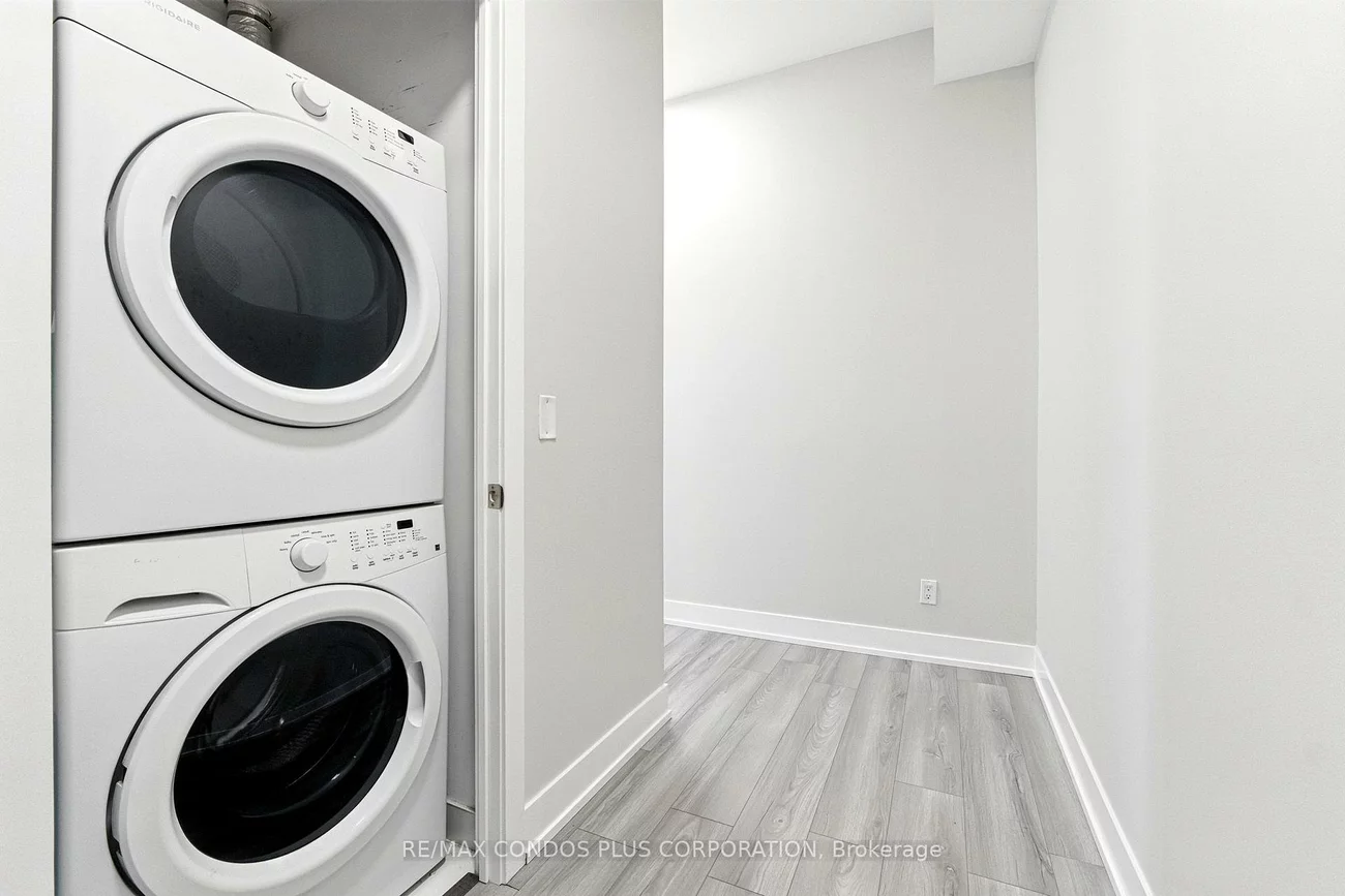 9471, Yonge, Observatory, Richmond Hill