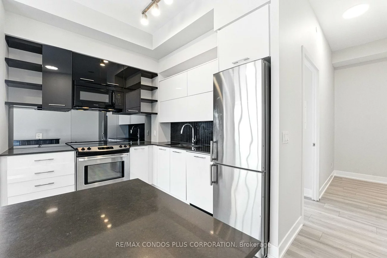 9471, Yonge, Observatory, Richmond Hill