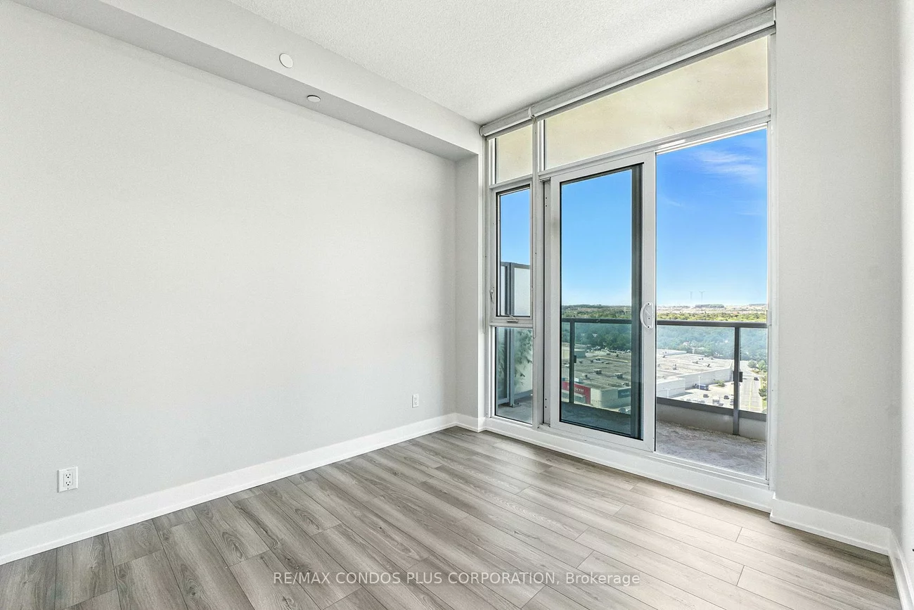 9471, Yonge, Observatory, Richmond Hill