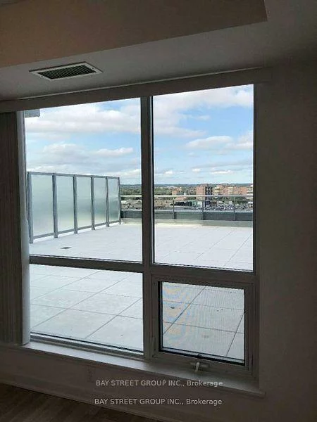 9201, Yonge, Langstaff, Richmond Hill
