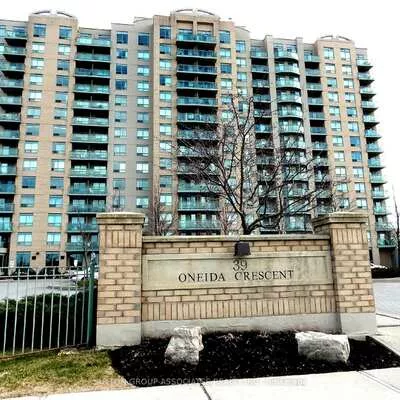 39, Oneida, Langstaff, Richmond Hill