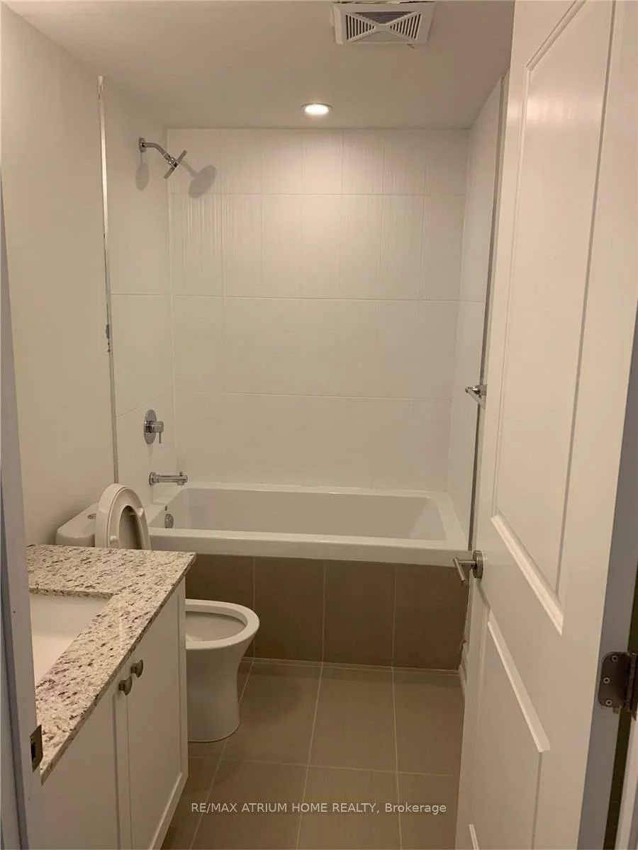 9618, Yonge, North Richvale, Richmond Hill