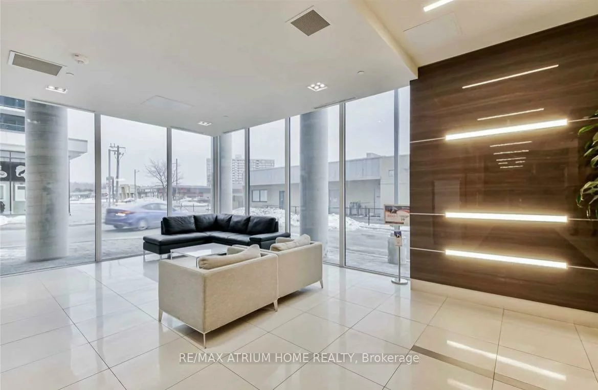 9618, Yonge, North Richvale, Richmond Hill