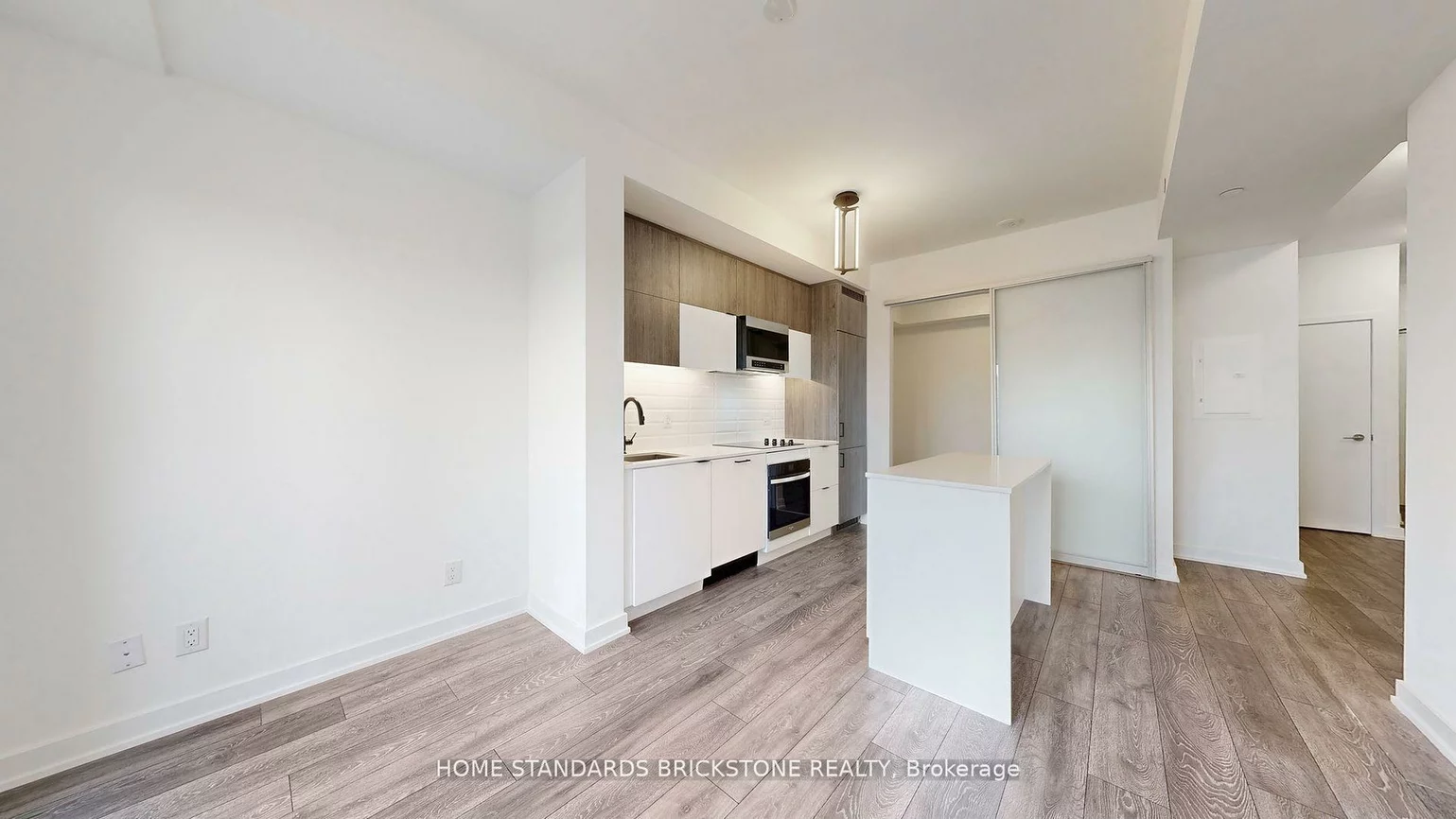 8888, Yonge, South Richvale, Richmond Hill
