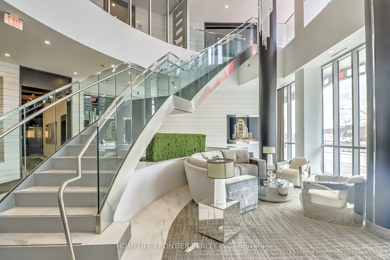 9471, Yonge, Observatory, Richmond Hill
