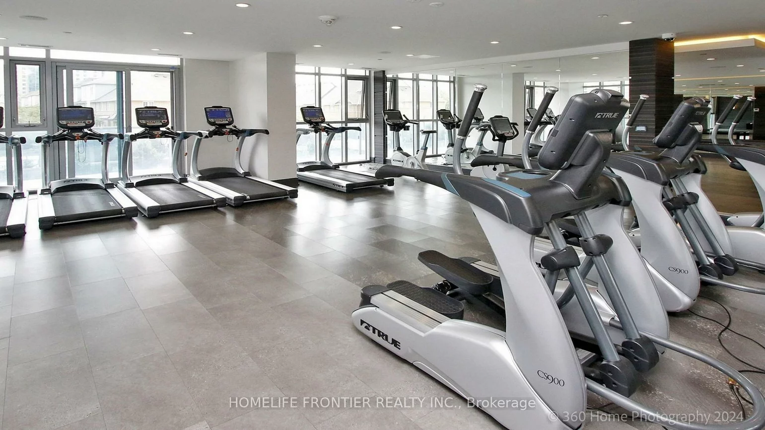 9471, Yonge, Observatory, Richmond Hill