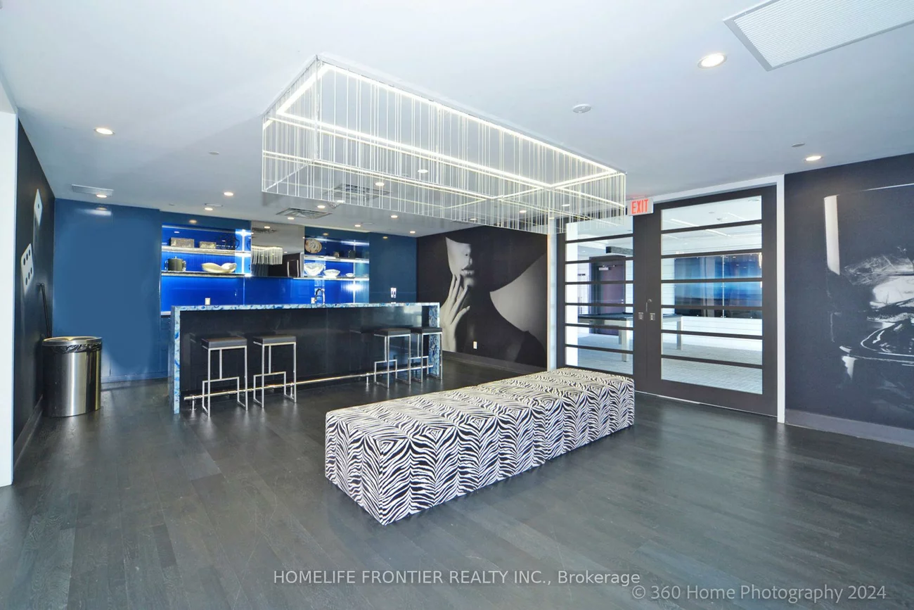 9471, Yonge, Observatory, Richmond Hill