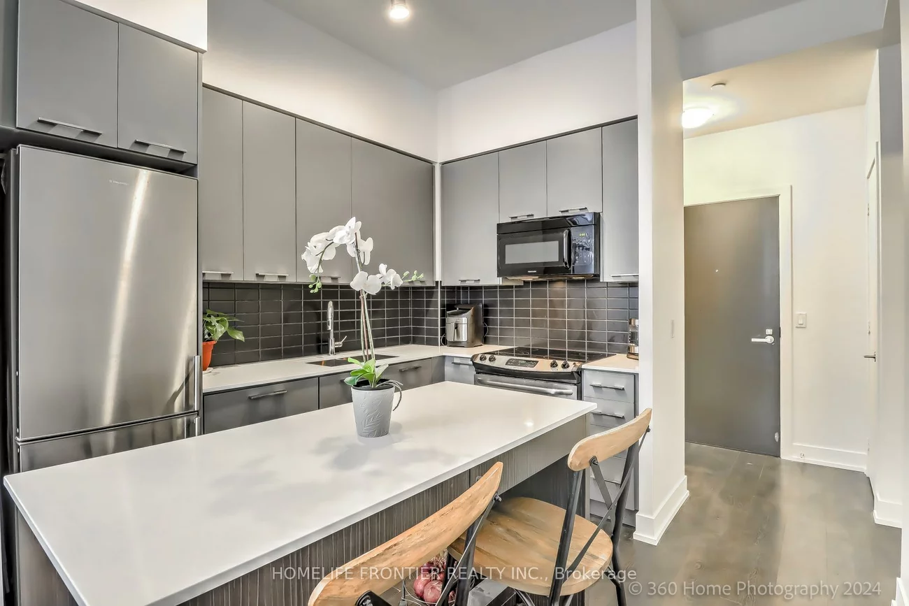 9471, Yonge, Observatory, Richmond Hill