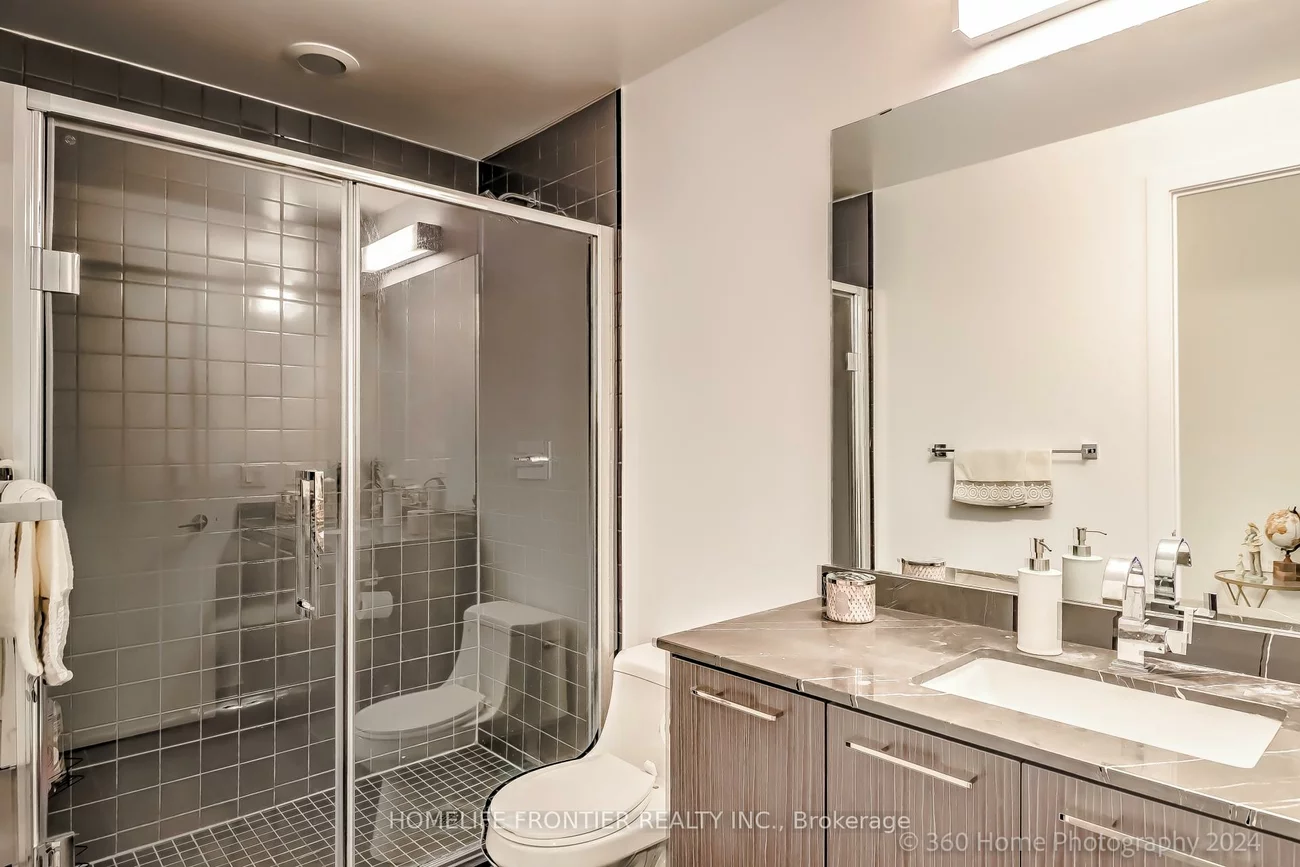 9471, Yonge, Observatory, Richmond Hill
