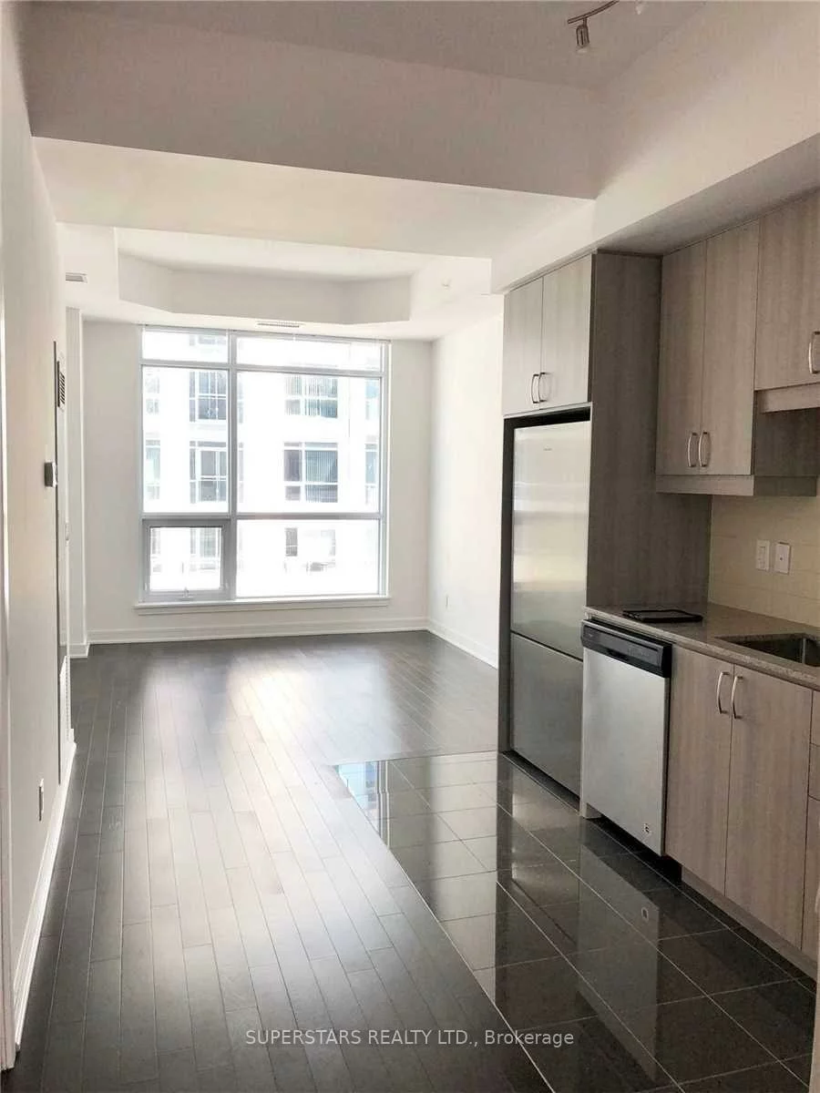 9199, Yonge, Langstaff, Richmond Hill